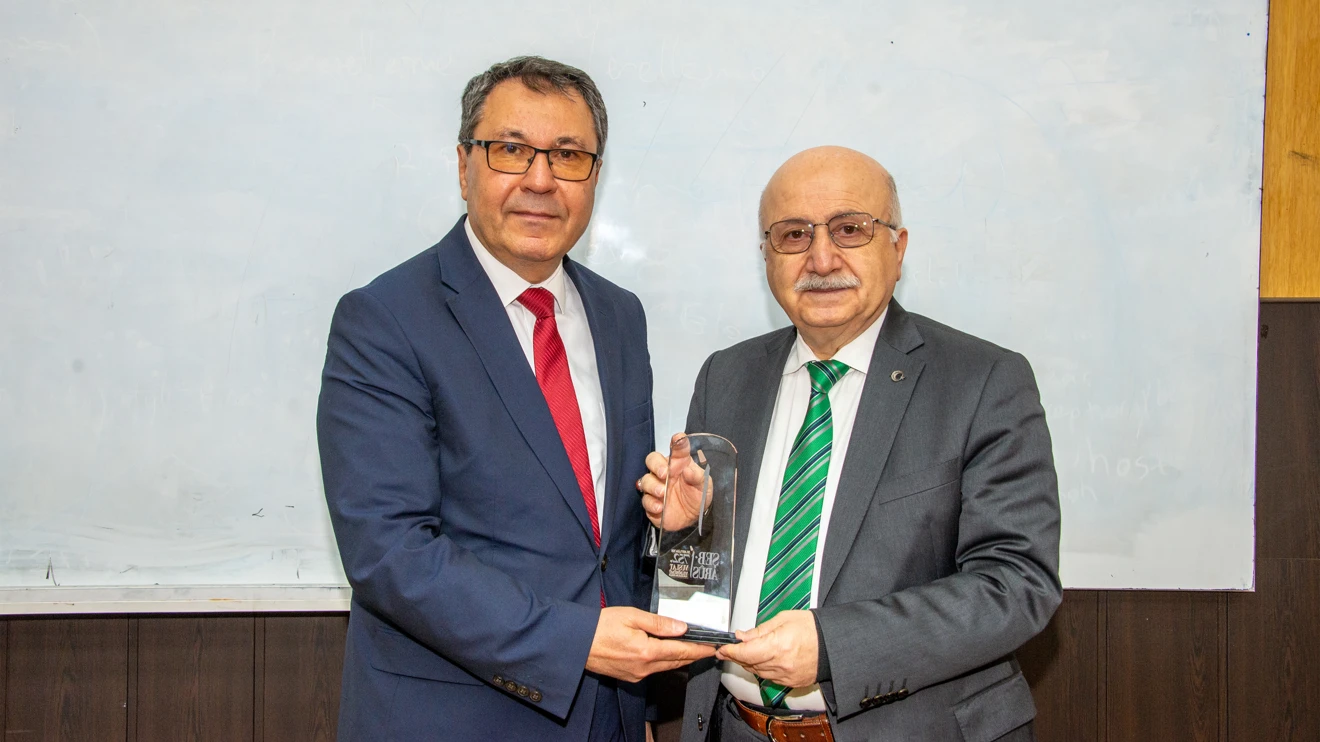 Selçuk Üniversitesinde “Kültür ve Edebiyatımızda Mevlana” anlatıldı